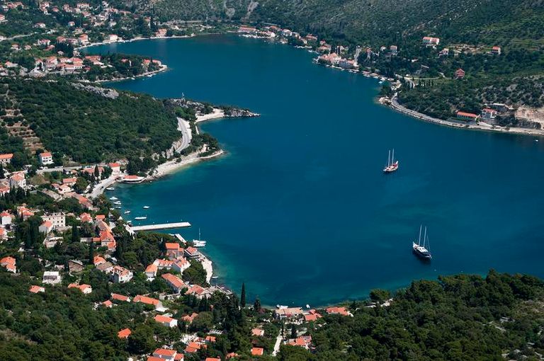 Zaton Bay